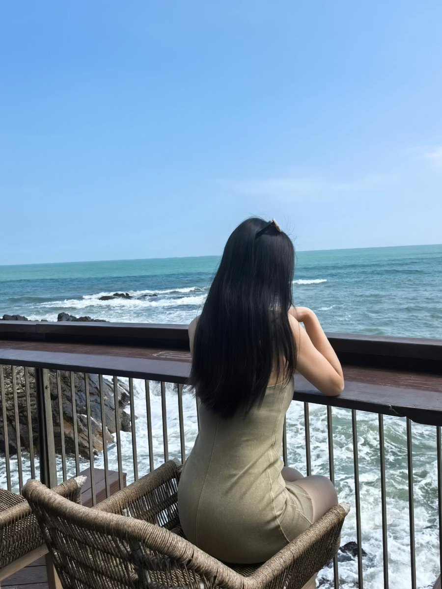 一个星期六 tweet media