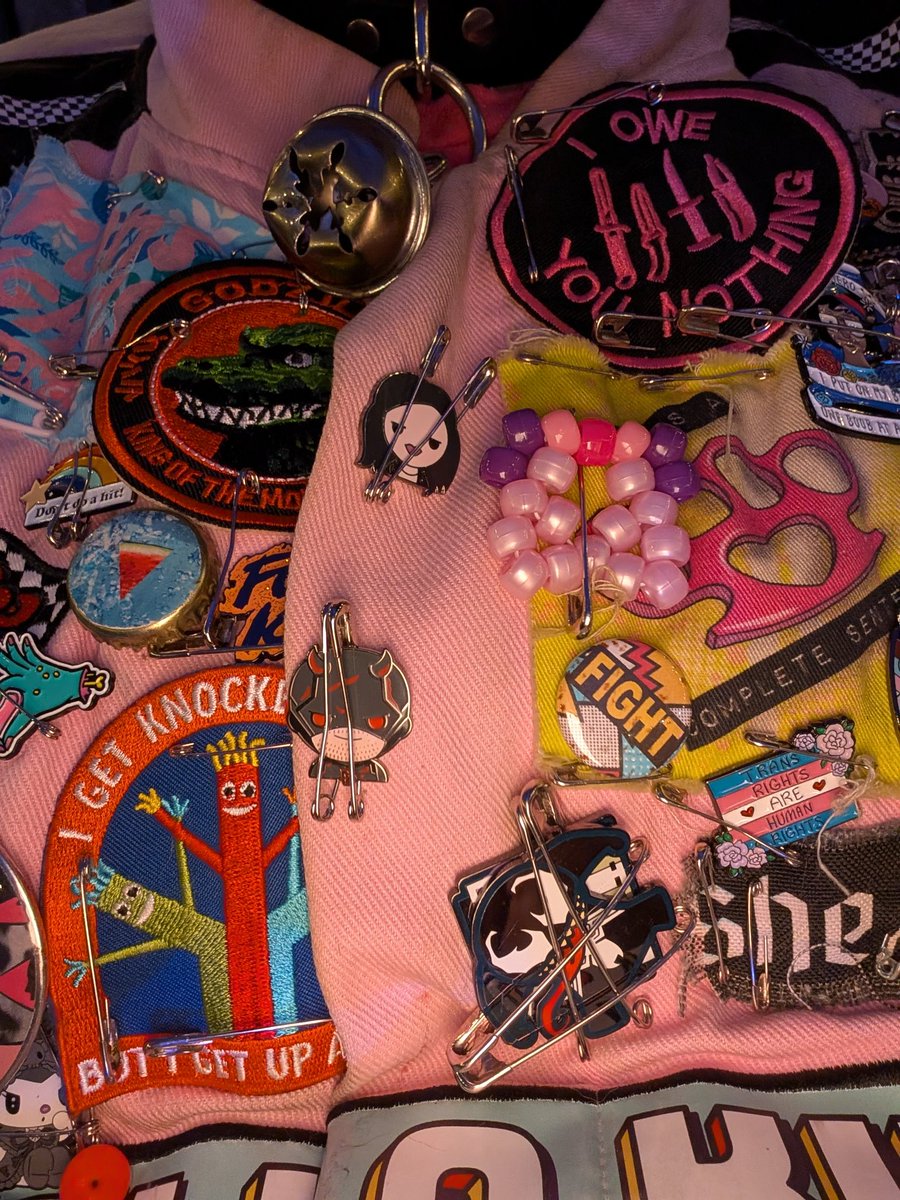 🌸🖤🪱 buggy 🏳️‍⚧️😷🍉 tweet media