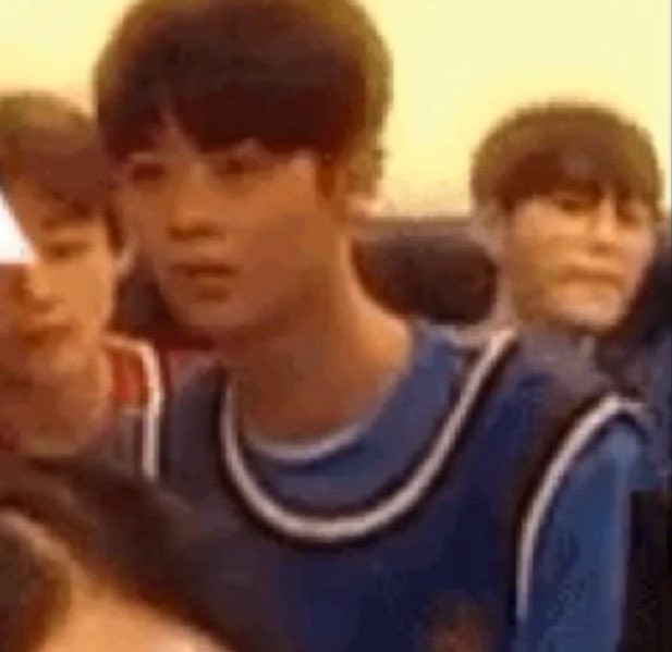 4 e v e r 떵웅 tweet media