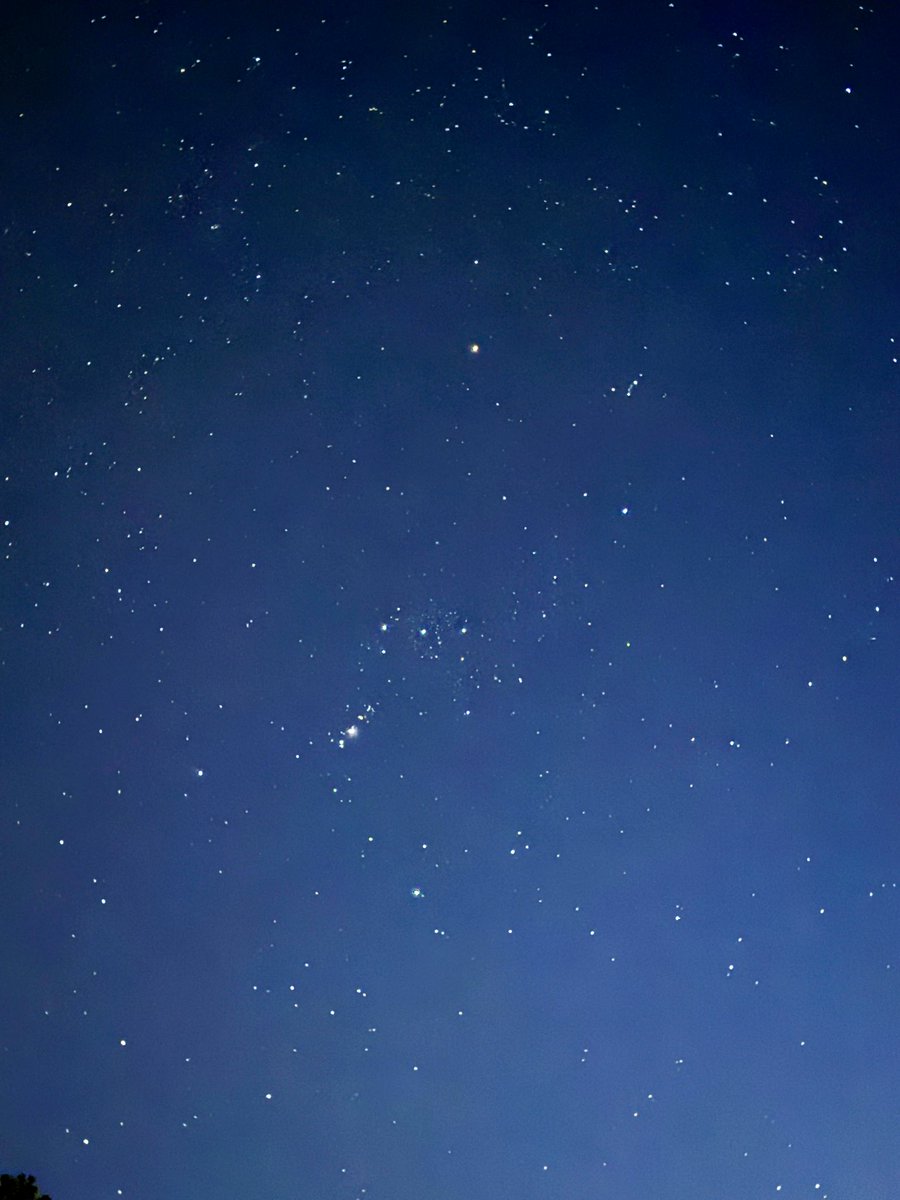 SaxmanTDS's tweet photo. The #kswx is putting on quite a star show at 9:15p in Lindsborg on this Easter evening! The temperature is 58.1° with a nearly imperceptible 1.1 mph breeze out of the south making for a beautiful night. It almost makes us forget how badly we could use some moisture. @NWSWichita https://t.co/c1EadImerp