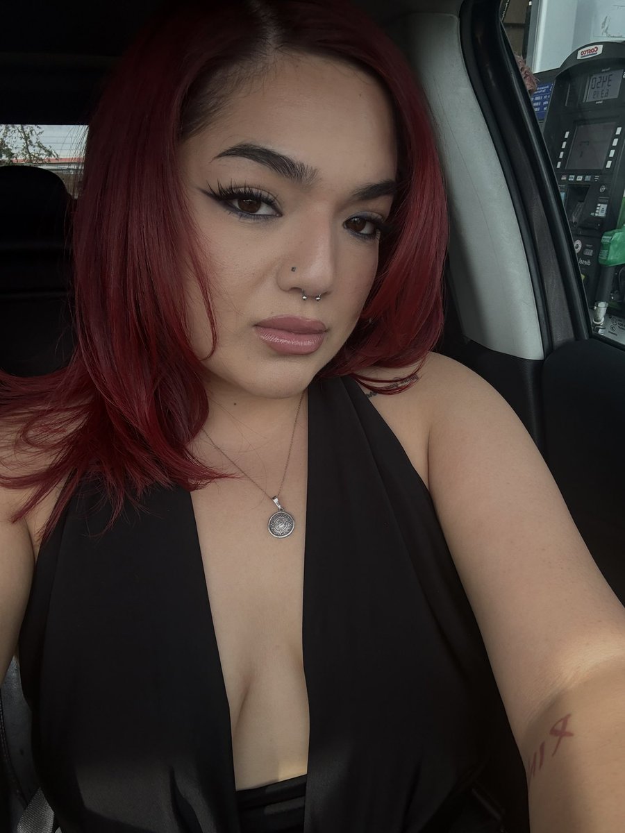 ✮ COGNAC BUMPER HANDS ✮ tweet media