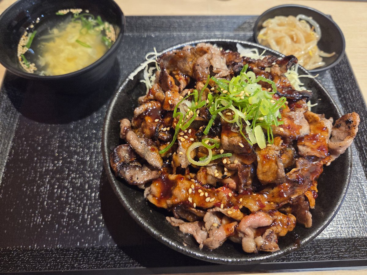 邪神ヌ tweet media