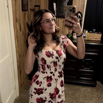 Tinytinna2002's tweet photo. #NewProfilePic https://t.co/5GENDAsibm