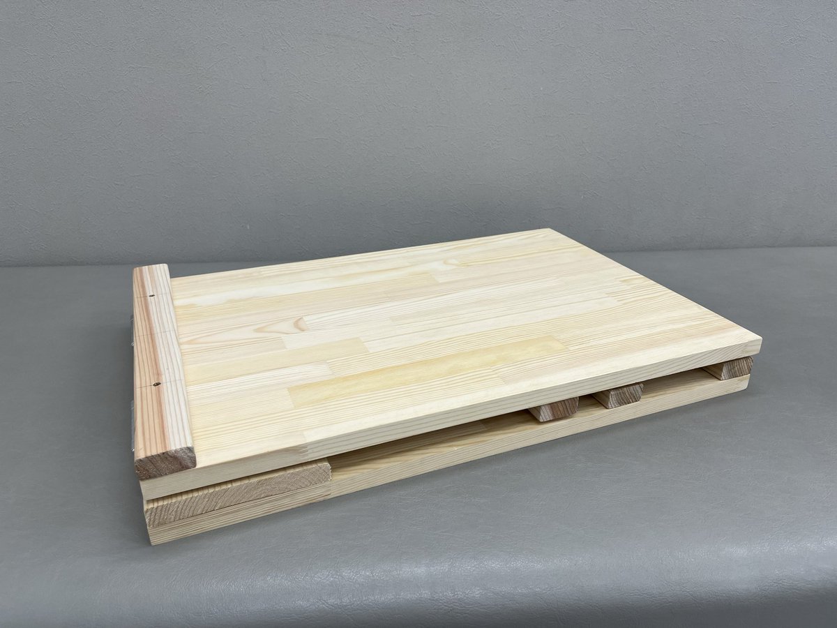 phytkdrw95's tweet photo. うちのPTスタッフがDIYでサンディングボードを作ってくれました🥲
自ら進んで、休みの日に利用者様のために時間を割いてくれ、「めちゃくちゃ楽しかったです！」と笑顔で言ってくれるスタッフを、これからも大切にしていきます。 https://t.co/bGbgiLFCfN