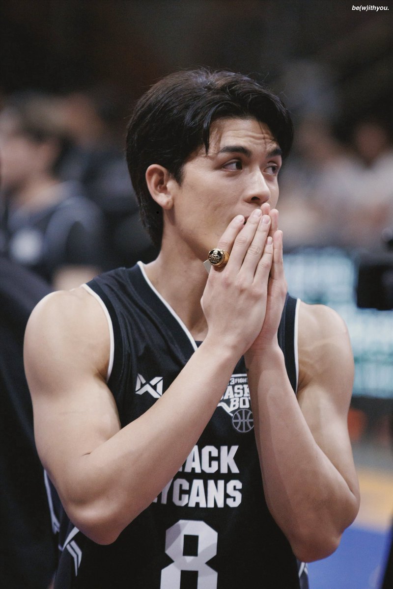 ʙᴇ(𝒘)ɪᴛʜʏᴏᴜ' tweet media