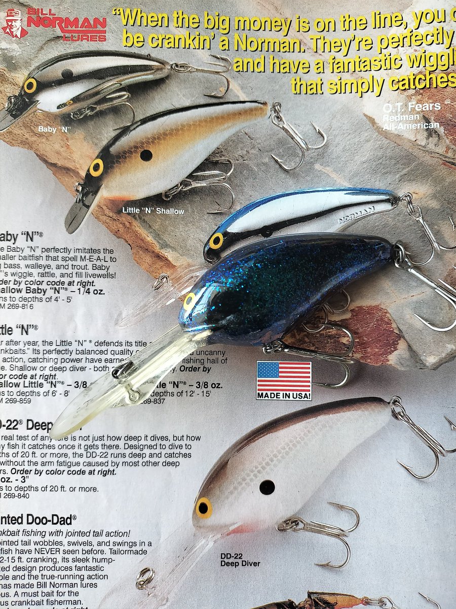 TexasBankFish1's tweet photo. Bill Norman Lures "DD-22" Gel coated black&amp; blue flakes. Even now, still king of deep diving crankbait for sure⚡

探してたブラックブルーのゲルコートカラーのDD-22。赤は意外と見つかりますが青は弾数少な目です。

#billnormanlures
#billnorman
#dd22
#ビルノーマン
#アメリカンルアー https://t.co/HFIRd0hds3