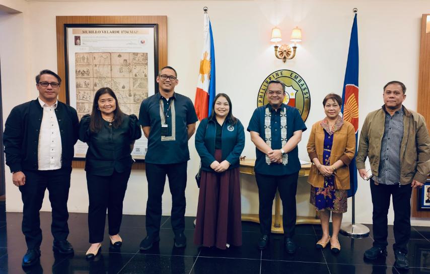 IACAT_PH's tweet image. IACAT Executive Director Hannah Lizette S. Manalili visits the PH Embassy in Kuala Lumpur 🇵🇭🇲🇾 to strengthen protection for Filipino Overseas, especially trafficking victims.

#IACAT #BagongPilipinas #IisangNasyonIisangAksyon