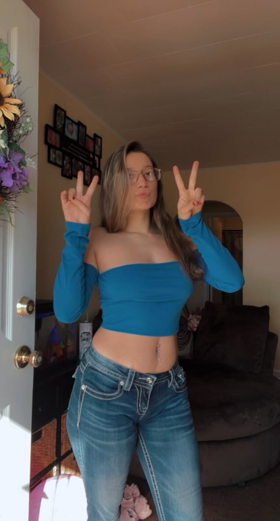 Tinytinna2002's tweet photo. https://t.co/ckr050WmqE