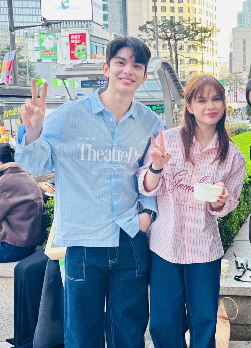 ashrvexz's tweet photo. ashrave and lelquin magkasama sa vacay, ang cutee 2/3 PAL with their ship HAHAHA https://t.co/ESMJiRTn83