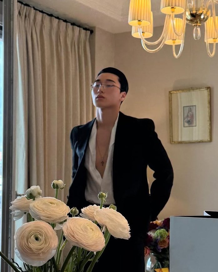 viel saw atz ᨒ tweet media