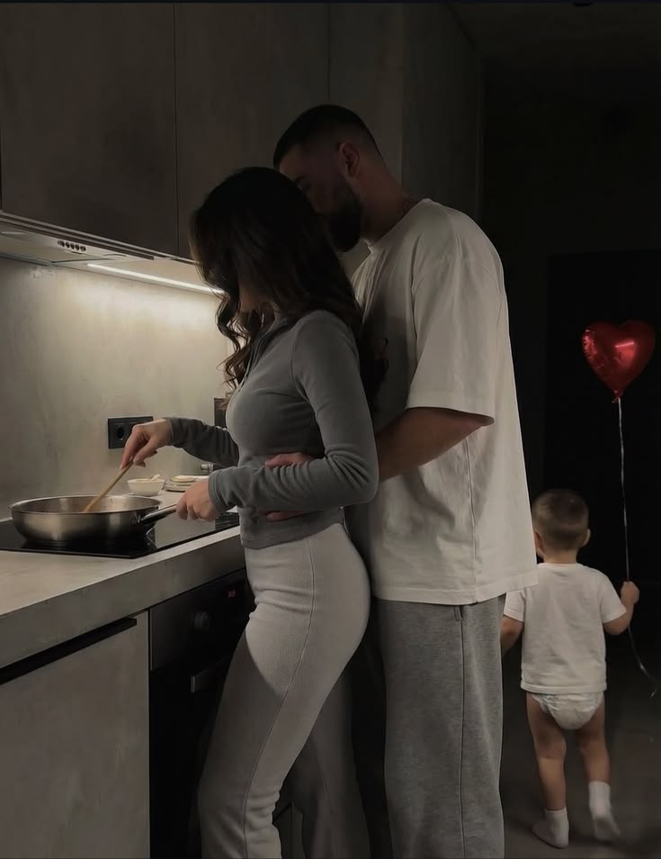 𝐒𝐜𝐫𝐨𝐥𝐥 𝐩𝐢𝐜𝐬 tweet media