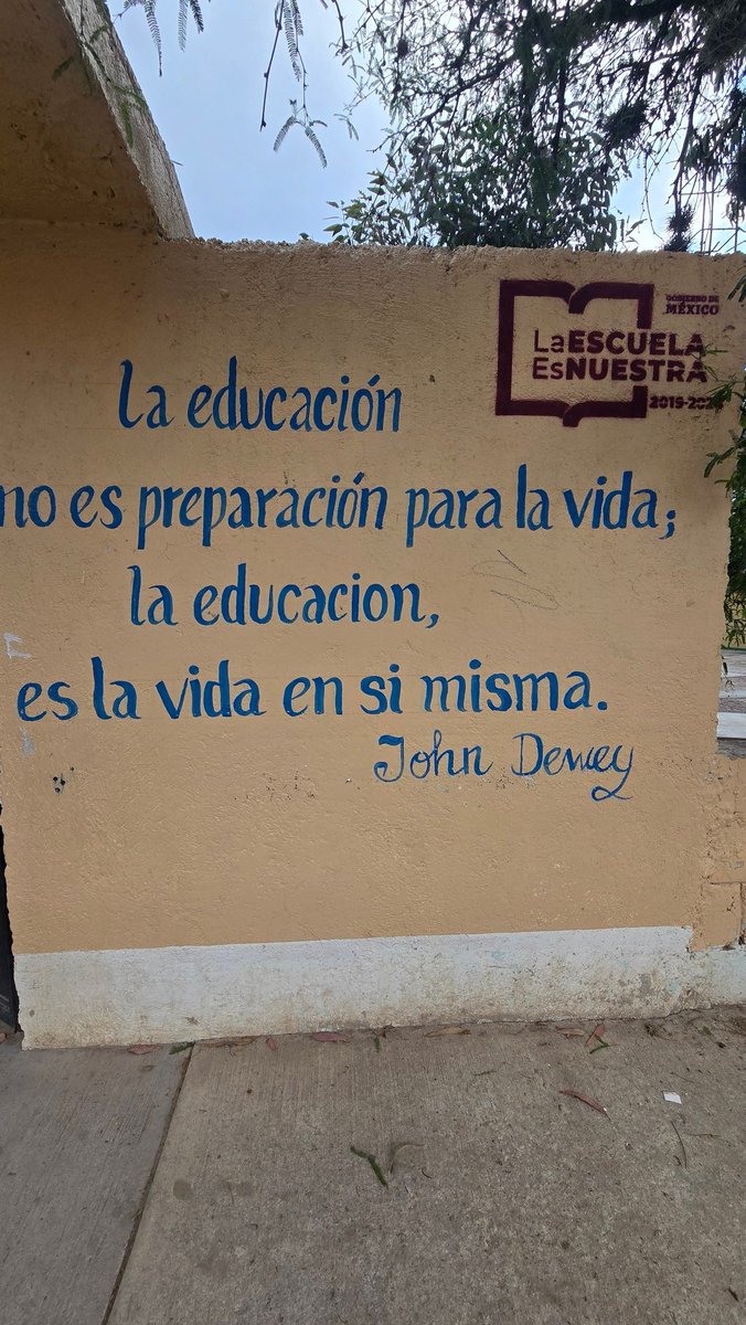 KatadeMuza's tweet photo. La #educación  no es preparación para la vida; la educación, es #vida wn si misma.
#JohnDewey https://t.co/D42Y8m3Yes