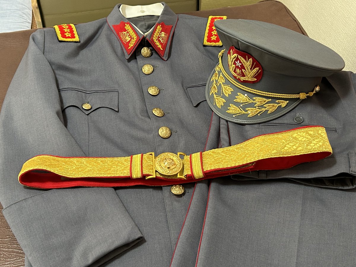 シオン・A・ハインリッヒ・ヴィルヘルム・フォン・ヴォルフ tweet media