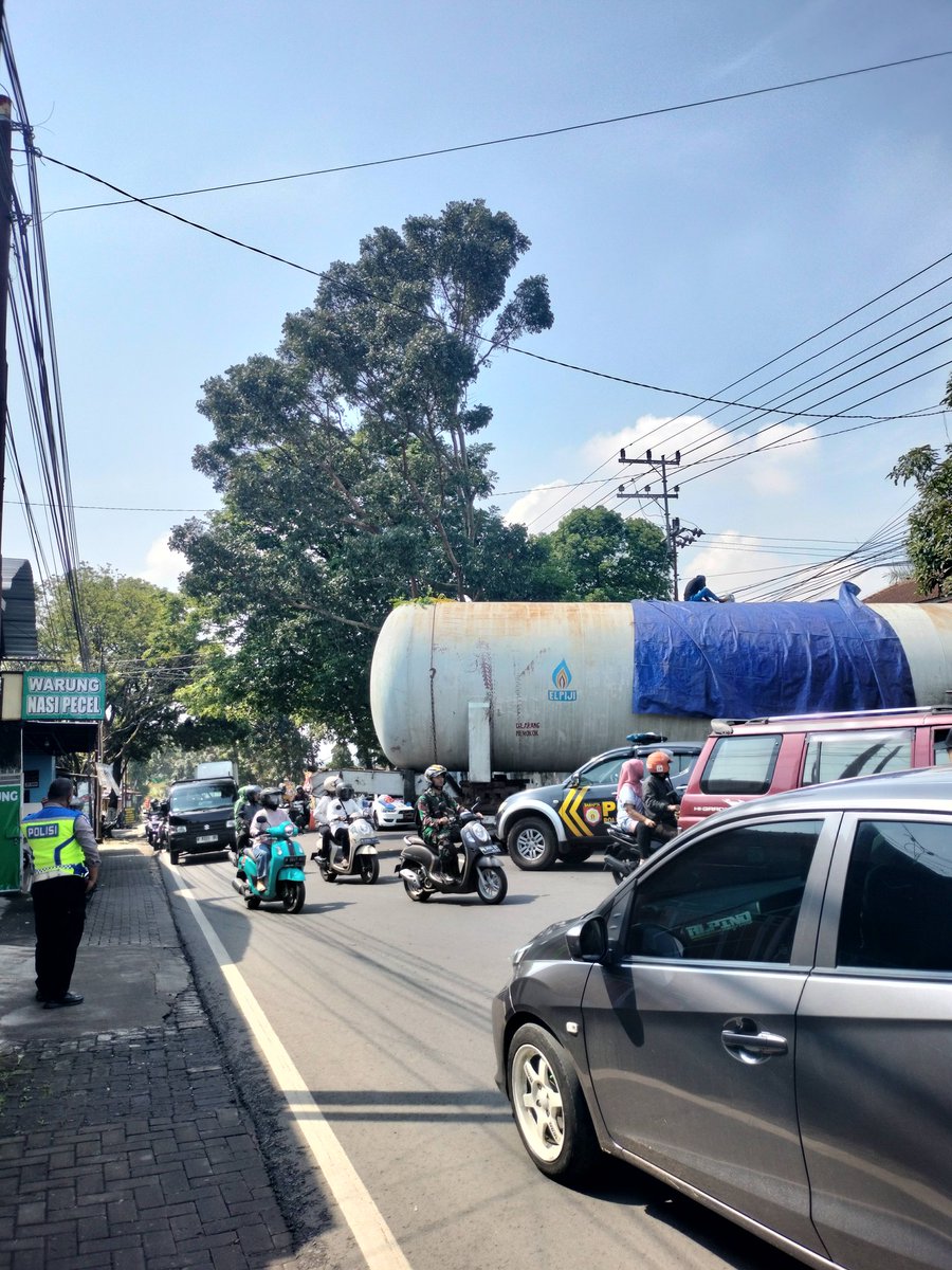 Armalite Winterbold עף עליך 🍉 tweet media