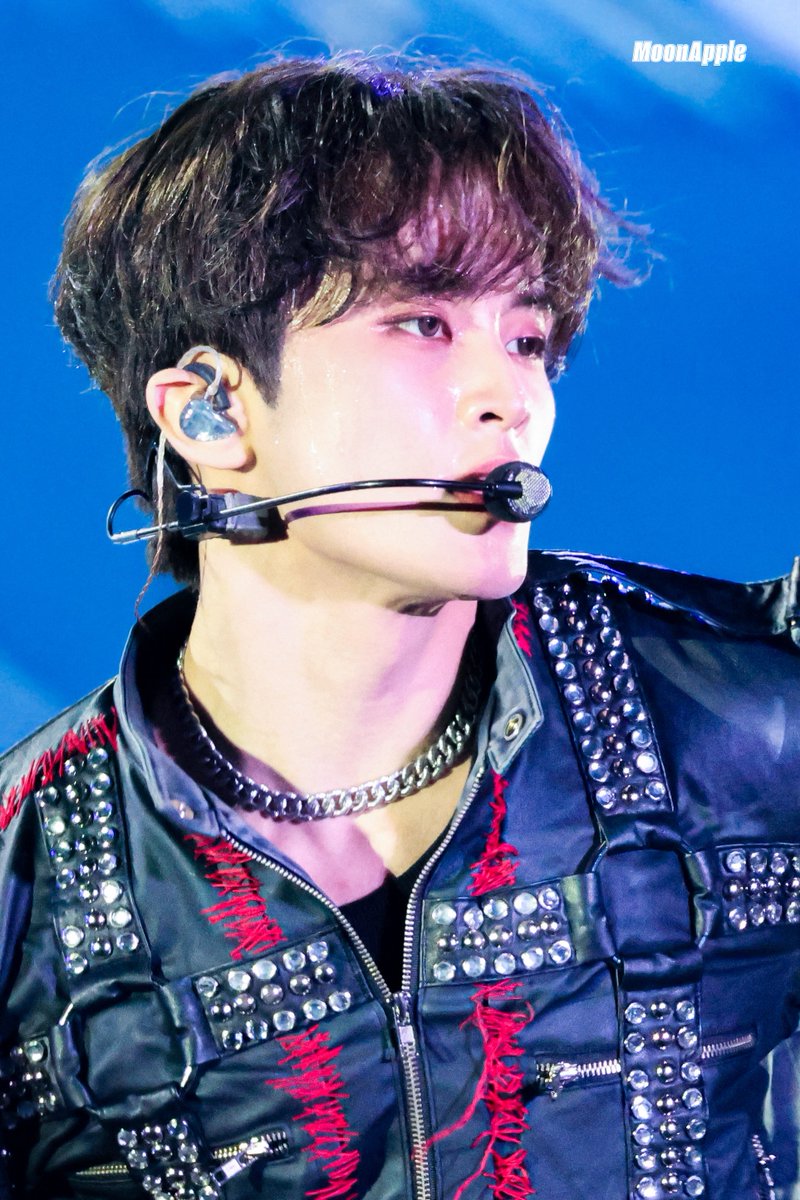 𝐌𝐨𝐨𝐧𝐀𝐩𝐩𝐥𝐞 tweet media