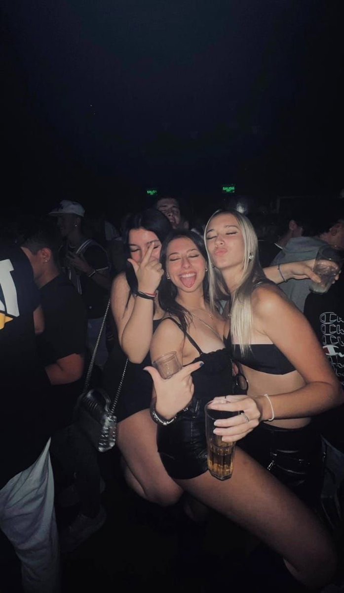 ꧁༒ SEX GROUP GIRLS ༒꧂ tweet media