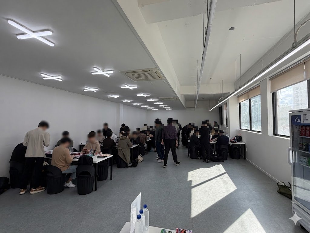 토·일 가오픈 기간 동안 많은 분들이 방문해주셔서 진심으로 감사드립니다.
정말 많은 유저분들께서 찾아와 주시고 다양한 의견을 남겨주셔서, 저에게 큰 도움이 된 뜻깊은 시간이었습니다.
운영하면서 아직 부족한 점과 보완해야 할 부분들도 많이 확인할 수 있었기에,
월·화·수 3일 동안 최대한