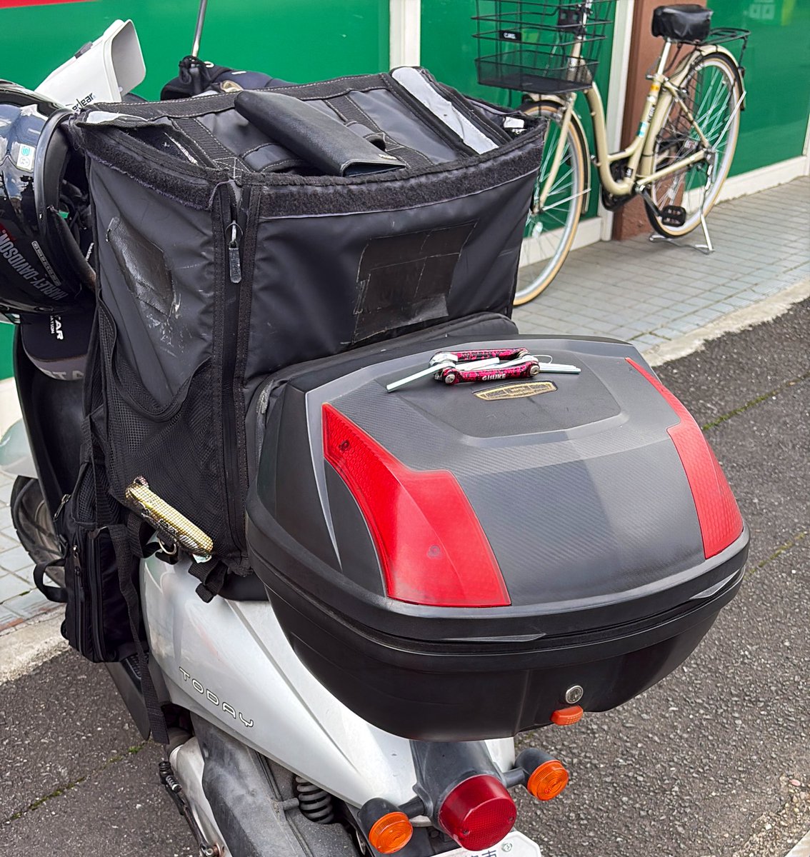 吉田し@借金450万→人生再建中の元放射線技師 tweet media