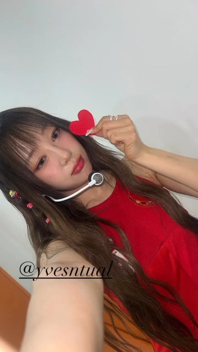𝐻𝔘N𝕋ER ❥ in 𝙻oo𝙿 tweet media