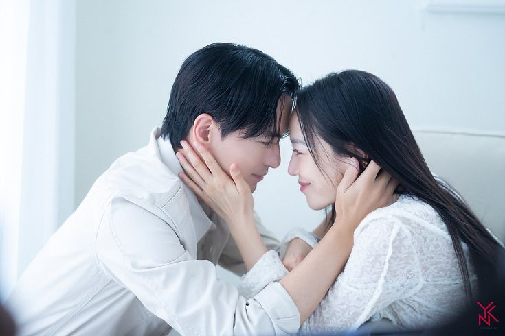 Heditons tweet media