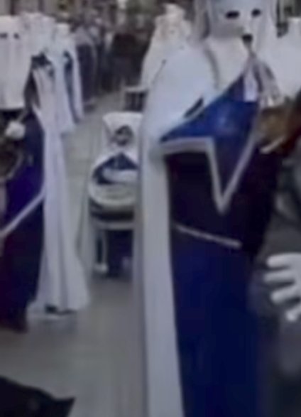 🦝 osoɥɔɐdɐW 🙃 tweet media