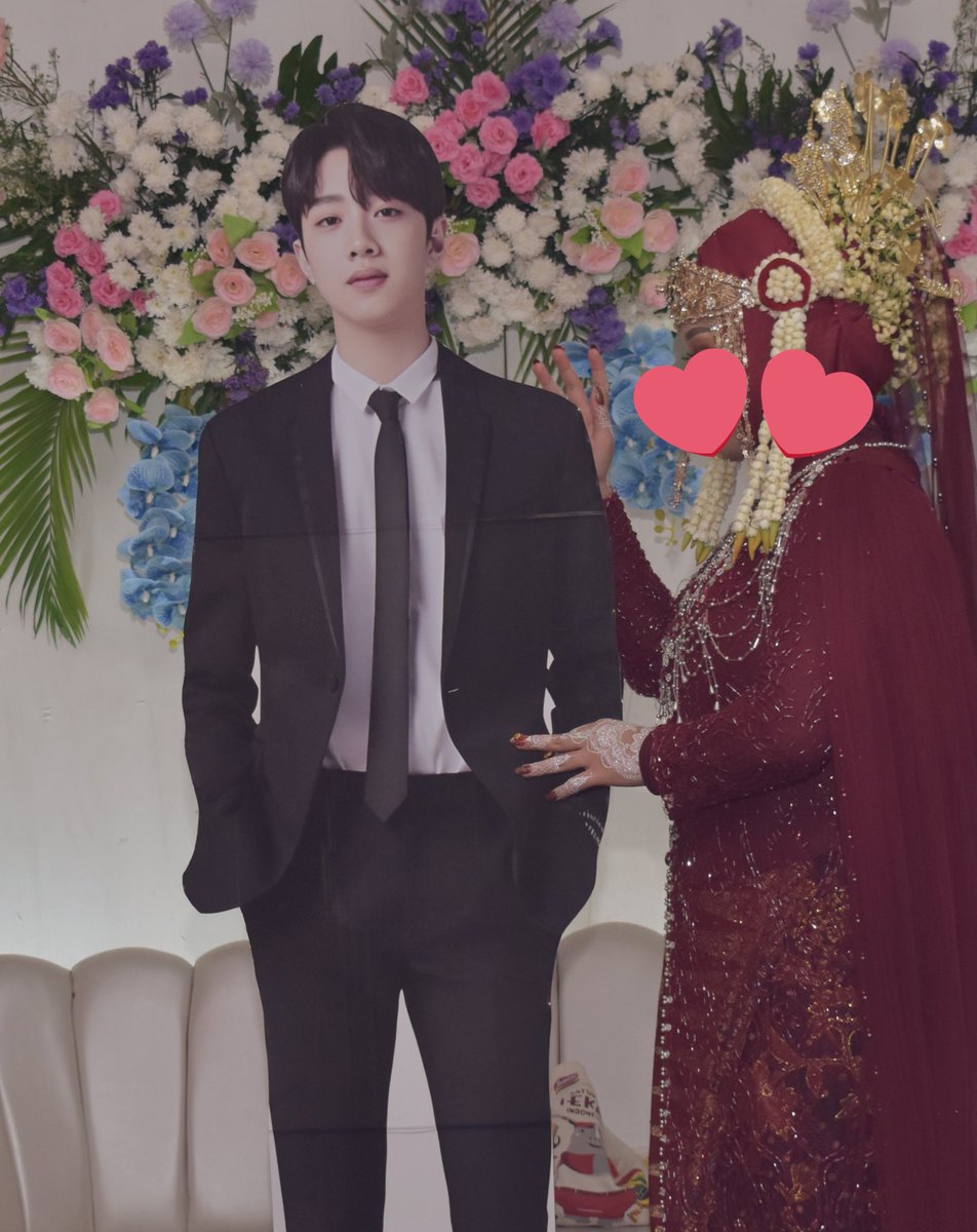 zero_surfinyou's tweet photo. Sama gak si wkwkwk https://t.co/JvlbwES7hc