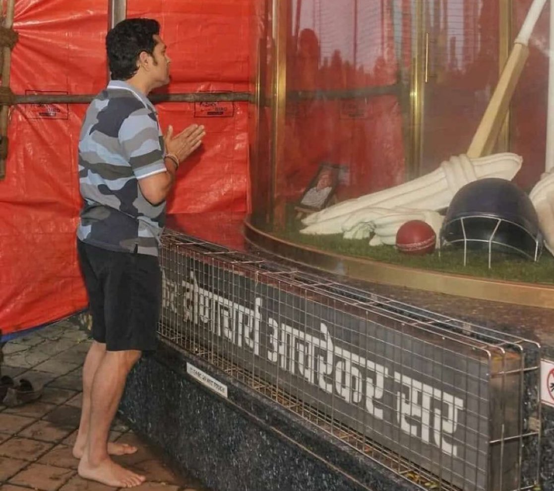 #MondayMotivation

At Shivaji Park, Sachin Tendulkar once stood in silence, paying tribute to his Guru, Ramakant Achrekar - the man who shaped both his game and his character.

From long practice hours to the famous one-rupee coin challenge, Achrekar taught him discipline,