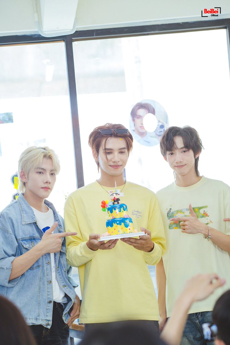 BeibeiKrit_Official tweet media