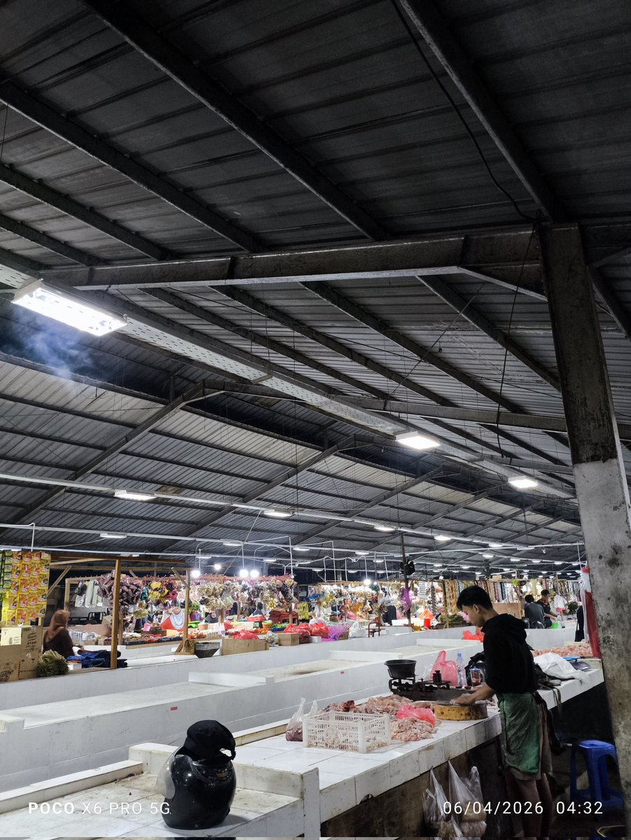 sys || 94.6 tweet media