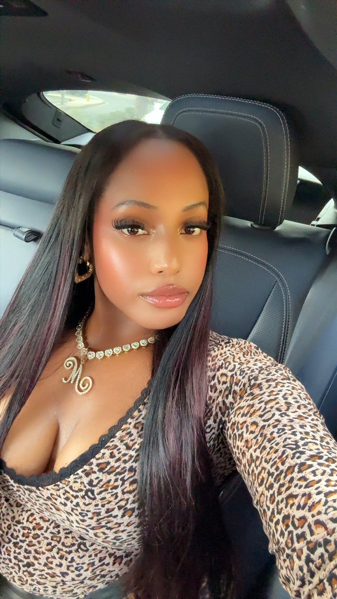 honey mae tweet media