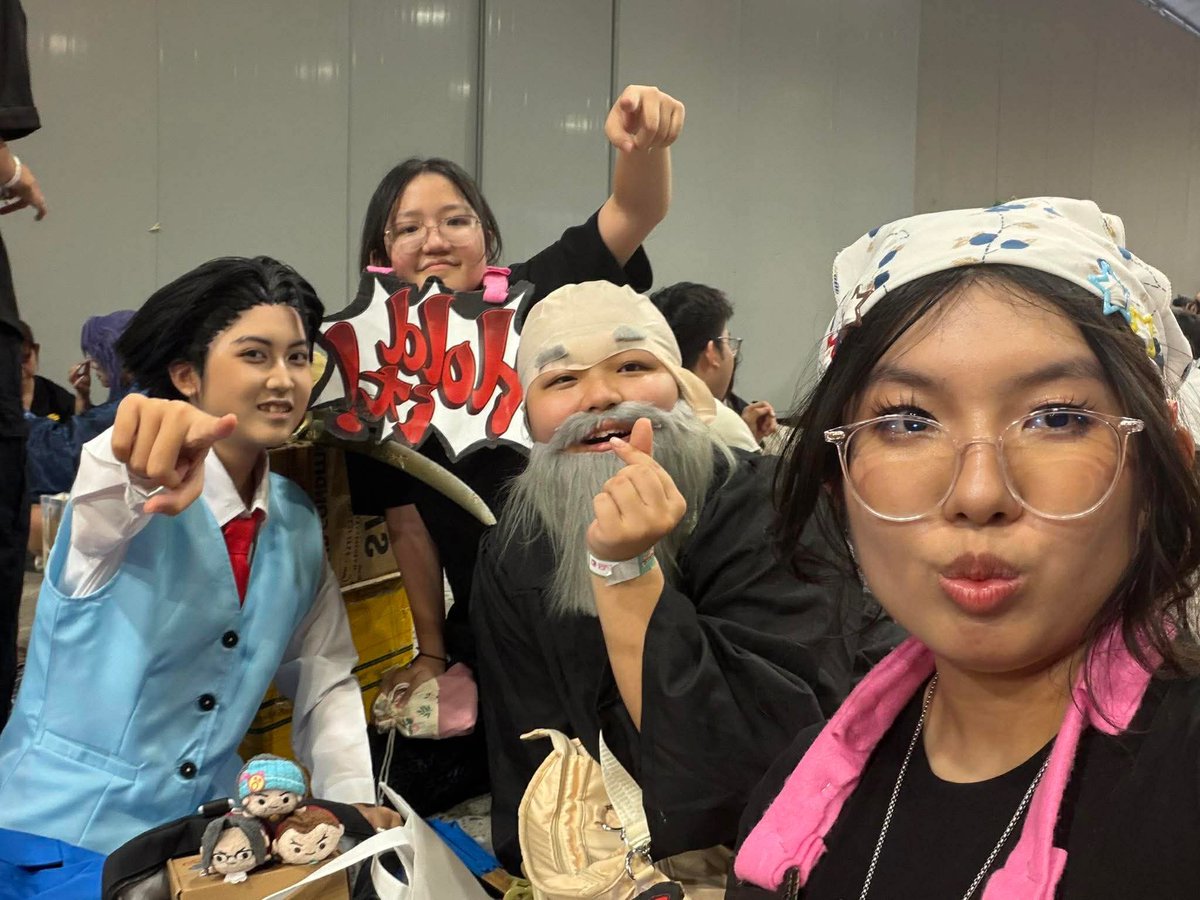 amb3rr//ap0llo tweet media