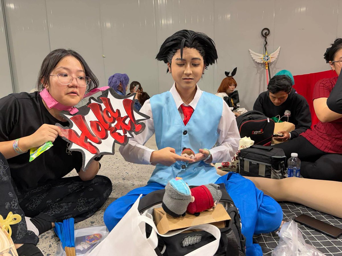 amb3rr//ap0llo tweet media