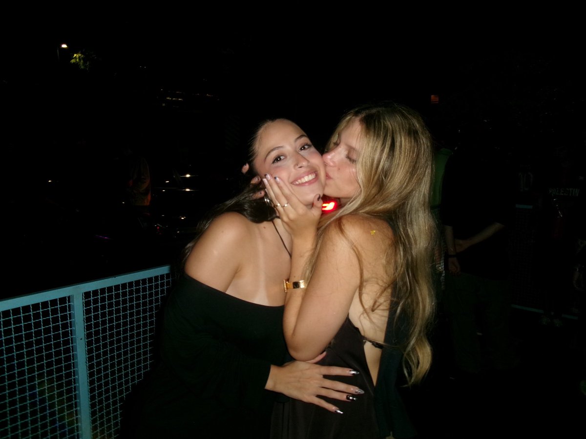 carol 🪭 tweet media