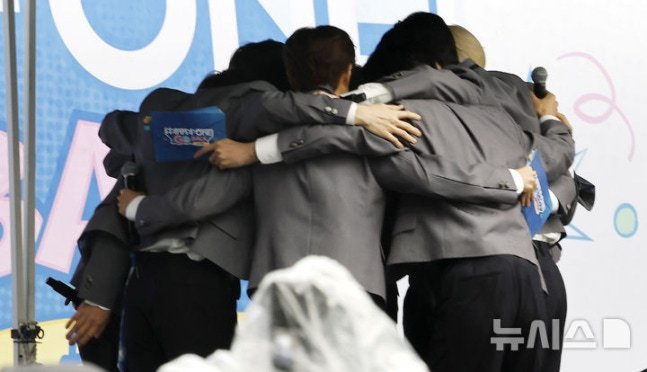 📼 dy¹¹ tweet media