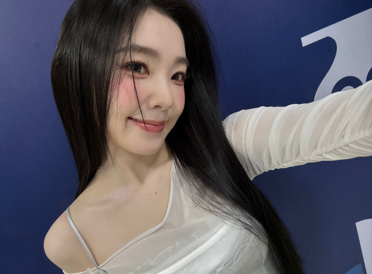 Red Velvet tweet media