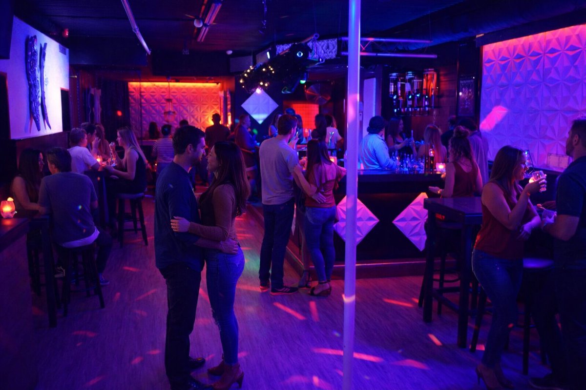 SwingTowns's tweet image. Midweek energy turns bold with a themed night full of confidence, playful tension, and open-minded connection, creating a space where curiosity and chemistry naturally come alive ✨

blog.swingtowns.com/milf-wednesday…

#Swingers #Nightlife #OpenMind #Couples