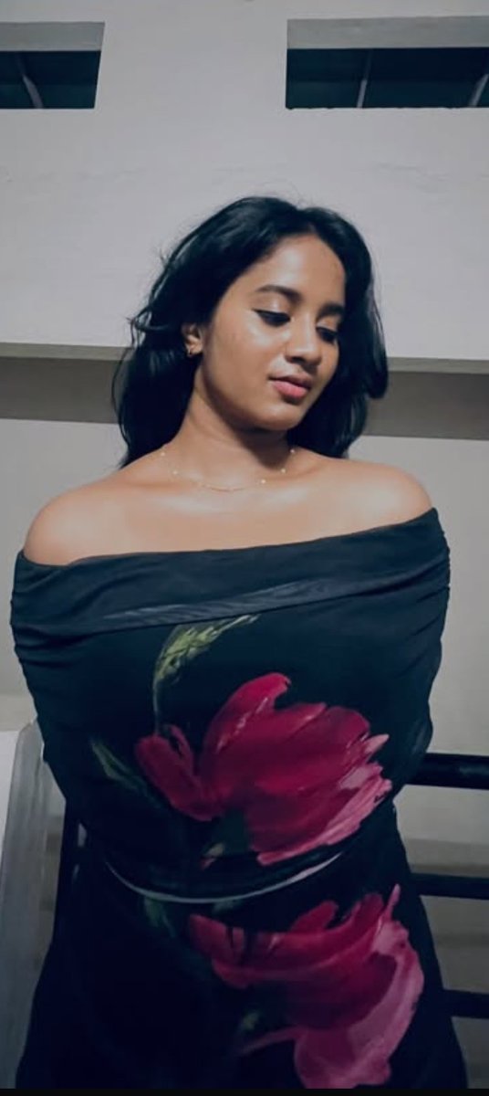 janani lover tweet media