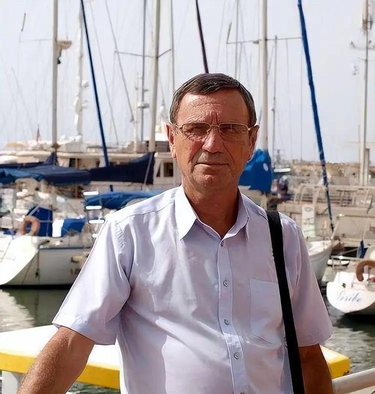 峨眉峰（之北方分峰） tweet media