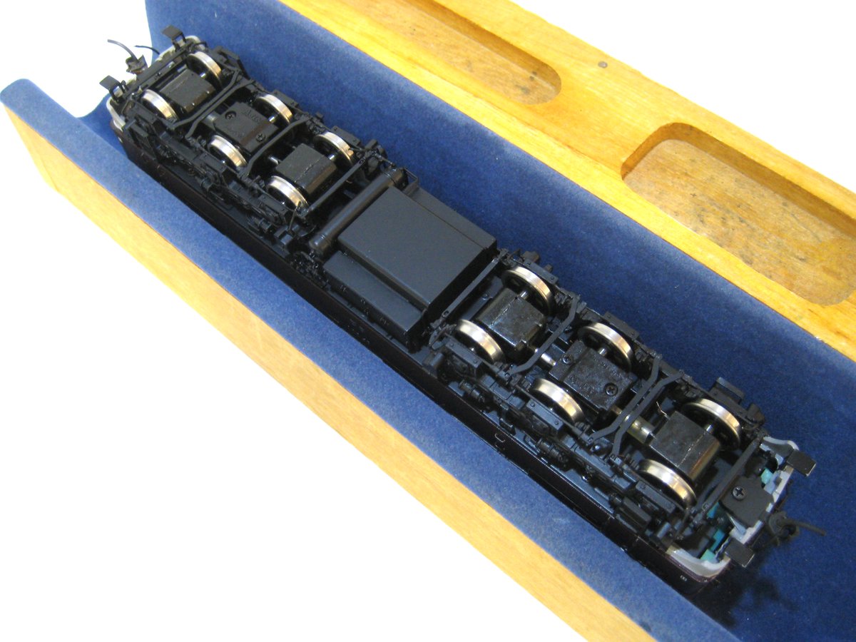 ktmreuse2024's tweet photo. 【大阪店】
DF90
商品:ムサシノモデル 国鉄 DF90 ブラウン(2000年製)
状態:付属品未使用/美品
価格:187,000円(税込)
※中古品のお取り置きは当日のみとなります。
※ポイントの付与と利用はできません。
#DF90 #ムサシノモデル #中古HOゲージ https://t.co/bs2U4IMskq