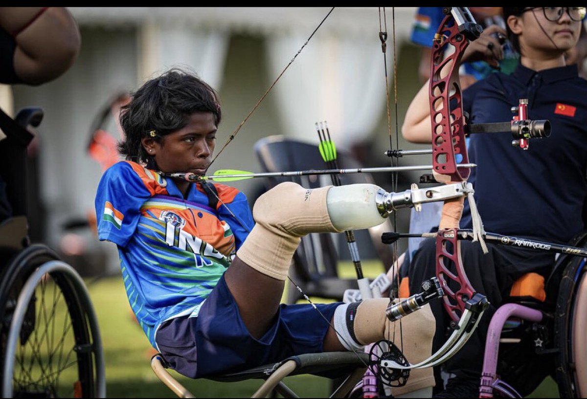 Story of inspiration!!

Payal Nag.

Daughter of Odisha. 
Electrocuted at the age of eight. Lost all four limbs.

And then, found a bow.

Defeated her idol Sheetal Devi at the World Para Archery Series Final in Bangkok.
Sky is the limit for those who trust on their efforts.