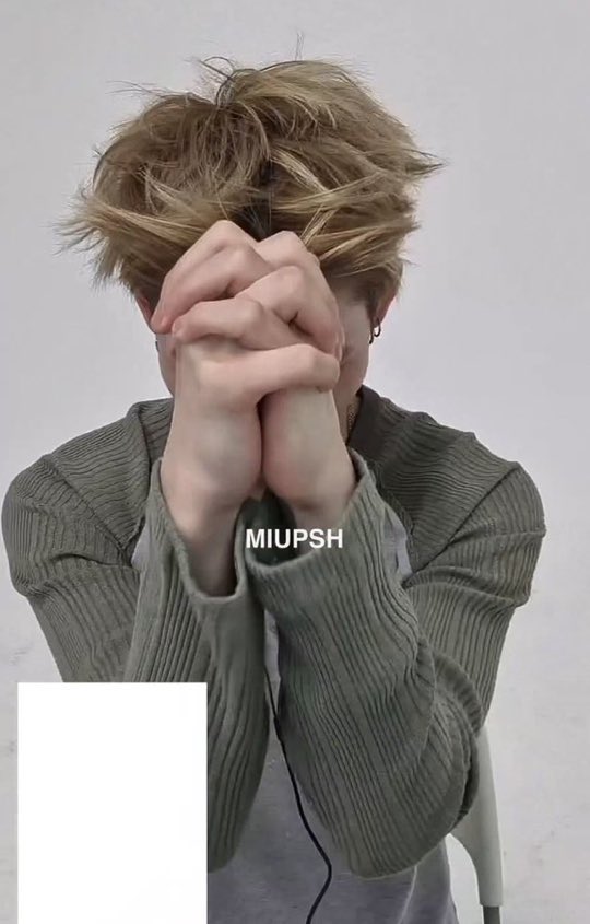 mani꣑ৎ tweet media