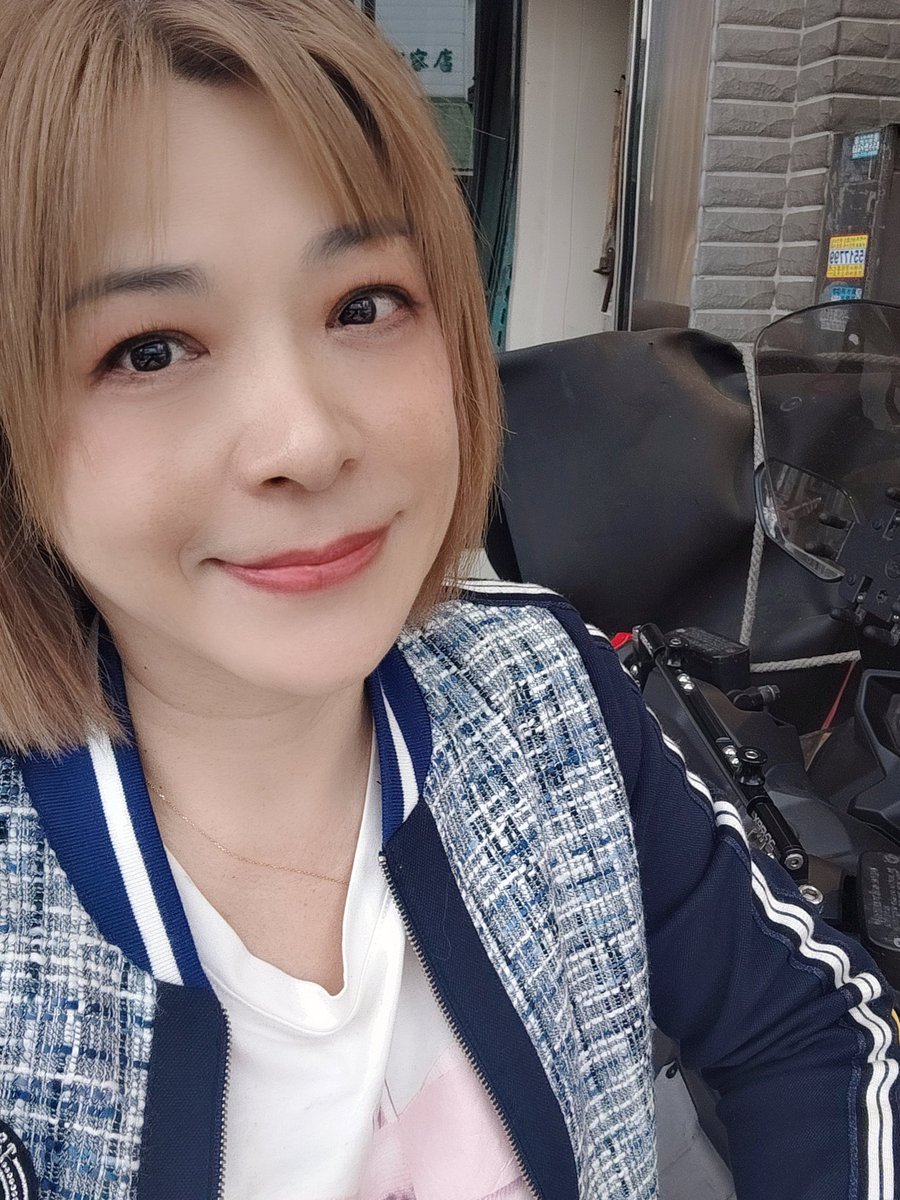 Carrie ๅฐ็ฃ Tea tweet media