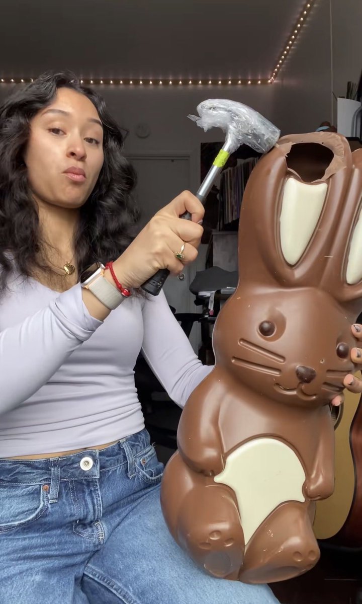 CrabsAreExpensive tweet media