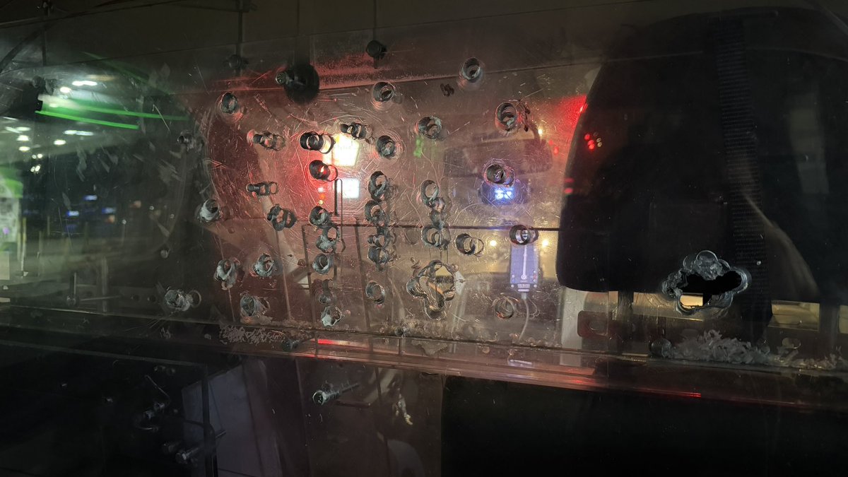 我爱bk tweet media