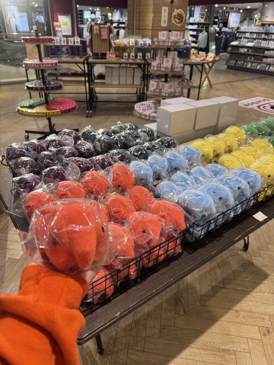 andr_0310 tweet media