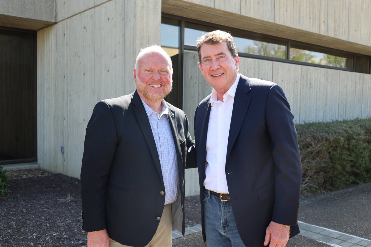 Great senator and a better human!🇺🇸
#TeamHagerty