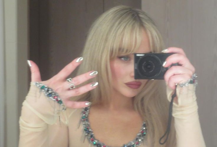 frutillita ⚢ tweet media