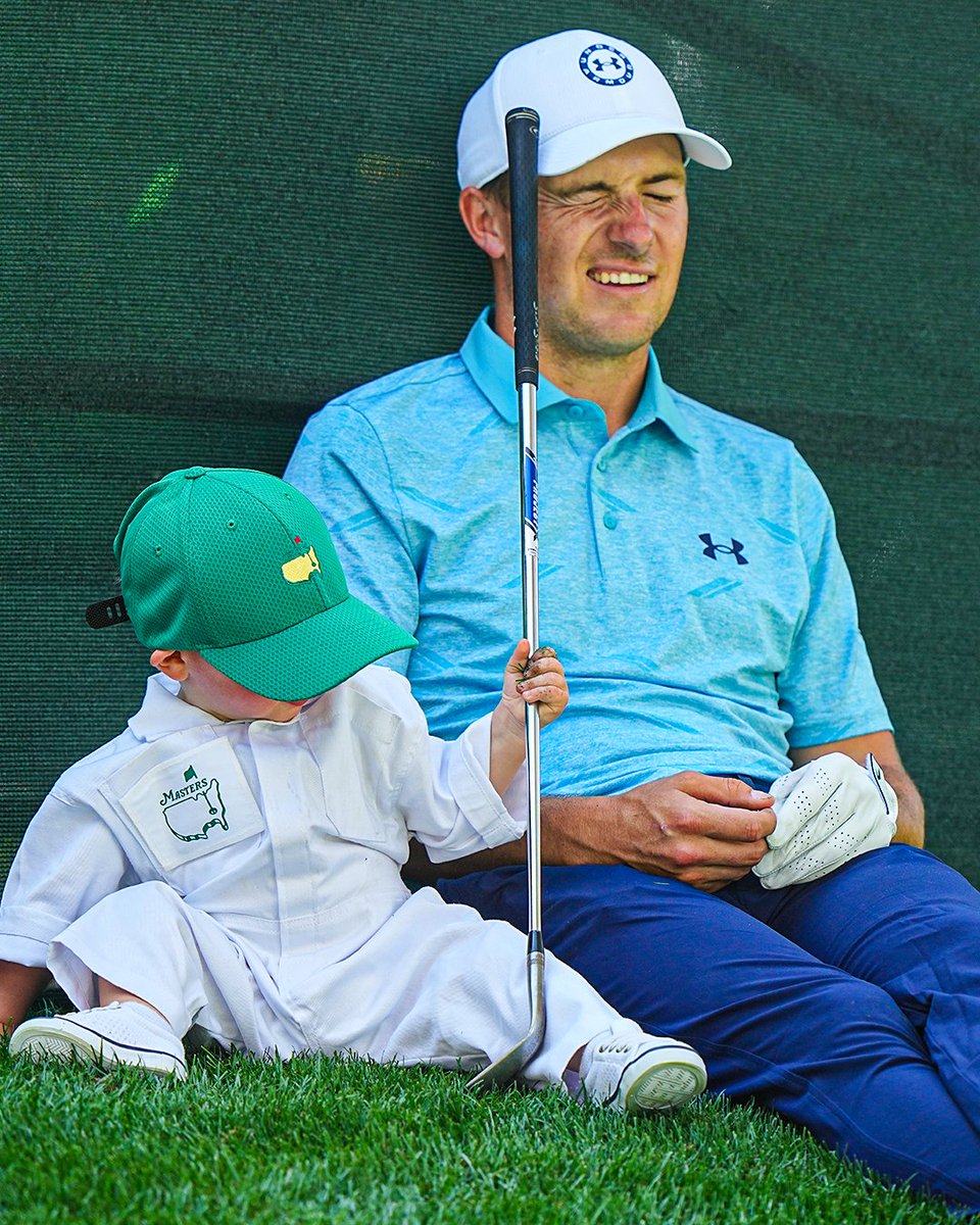 GolfDigest's tweet image. Jordan and Sammy Spieth at the Masters Par 3 Contest in 2023. 😂