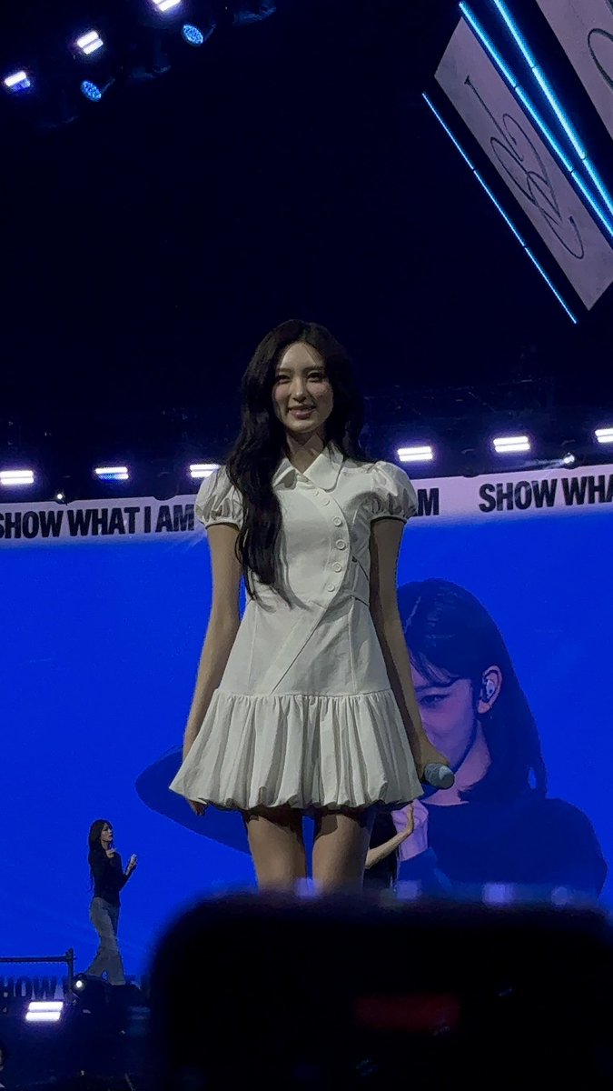 iman 🐿️ tweet media