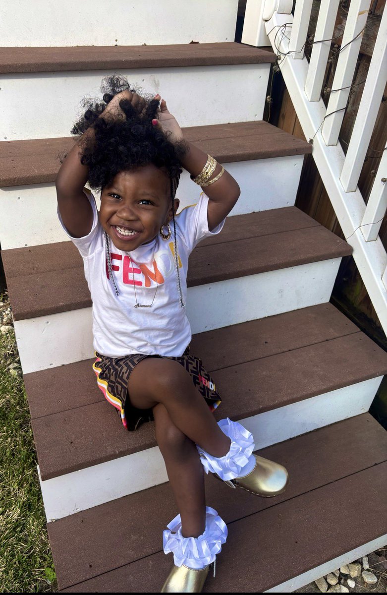 mya⭐️ tweet media